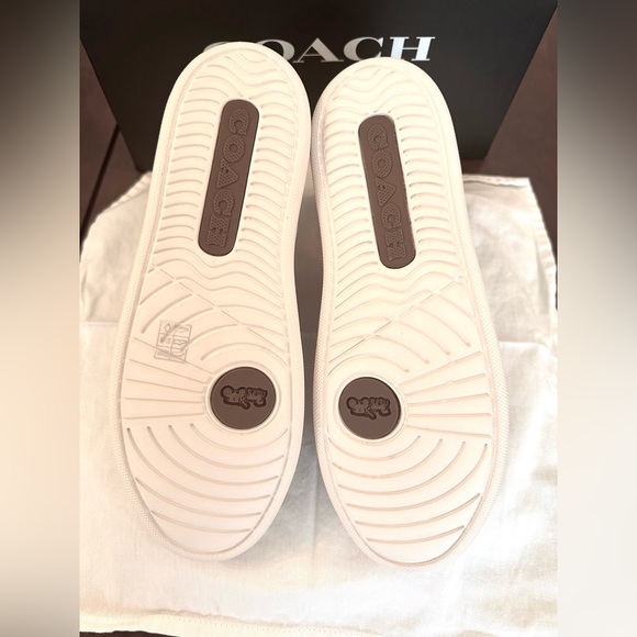 Coach Chalk/Khaki Clip Leather Lotop, Size 7B Sneakers, NWOT-Pristine Condition - Picture 4 of 12